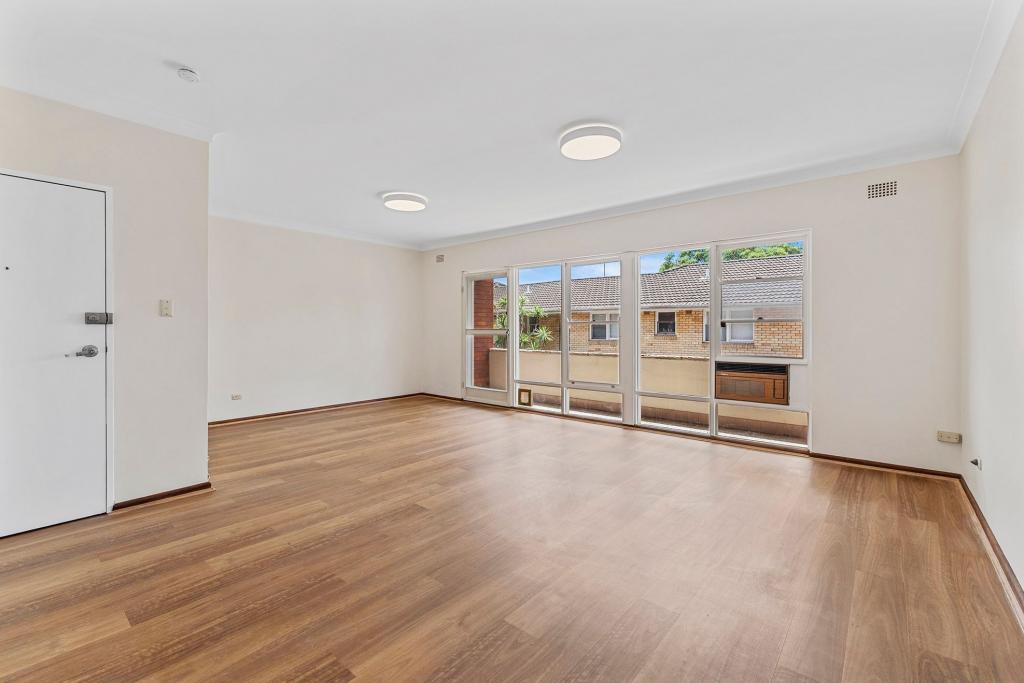 2/10 Pittwater Rd, Gladesville, NSW 2111