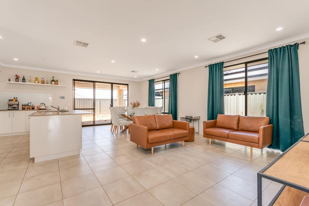 72 Howden Pde, Alkimos, WA 6038