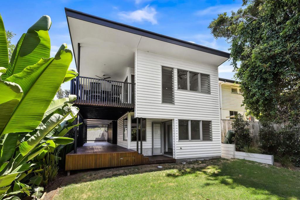 9 EQUINOX ST, TARINGA, QLD 4068