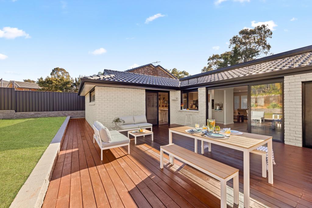 137 Hall Dr, Menai, NSW 2234