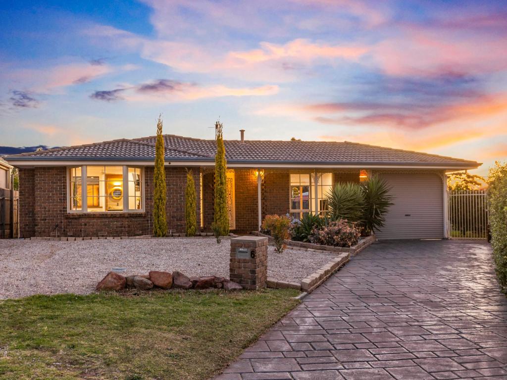 6 Dewar Ct, Christie Downs, SA 5164