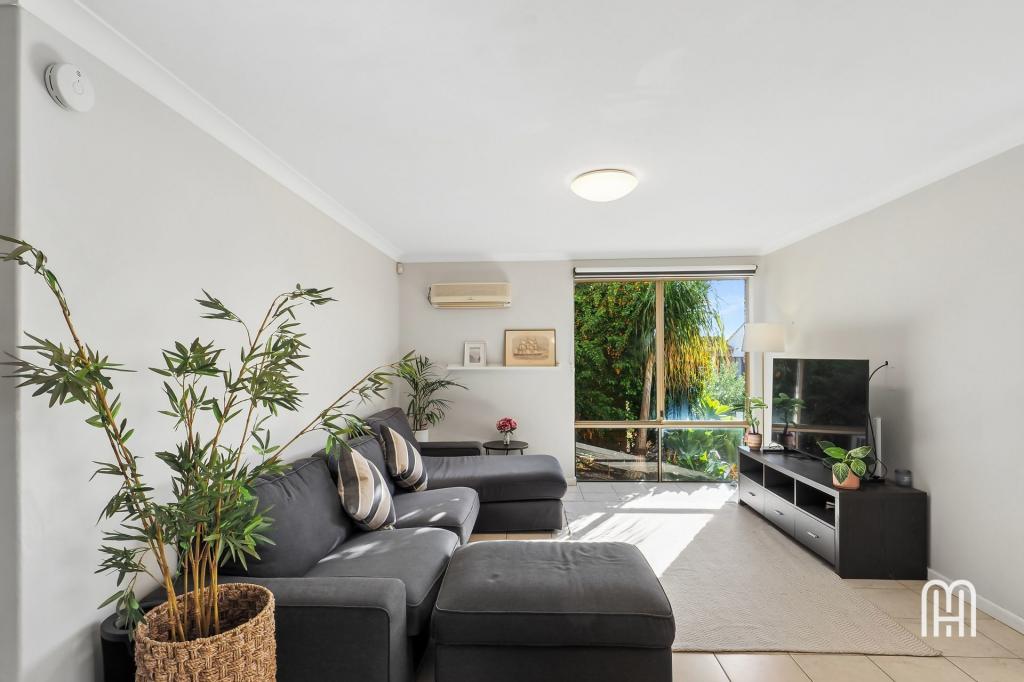 3/17 Bower St, Scarborough, WA 6019