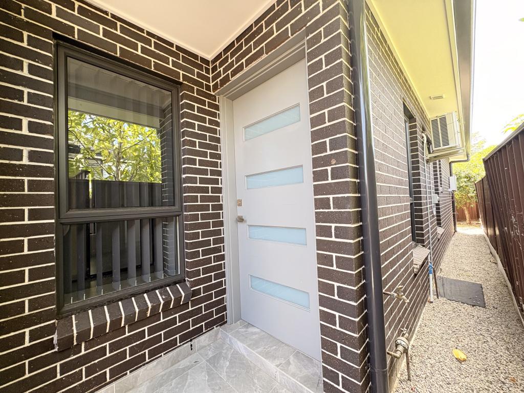 5a Ficus Pl, Macquarie Fields, NSW 2564