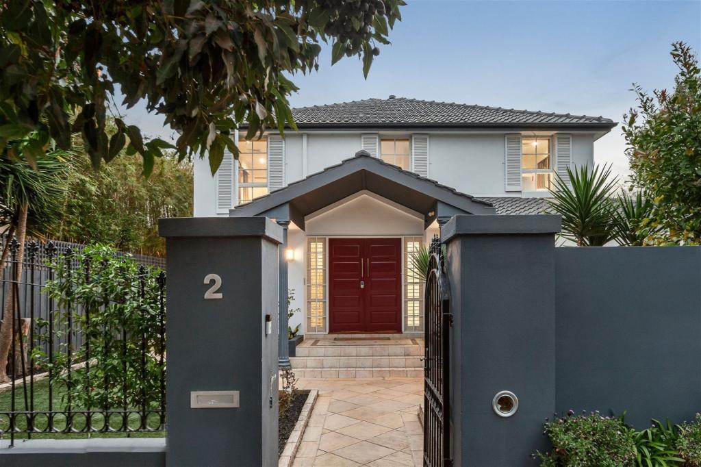 2 VAUCLUSE ST, BRIGHTON, VIC 3186