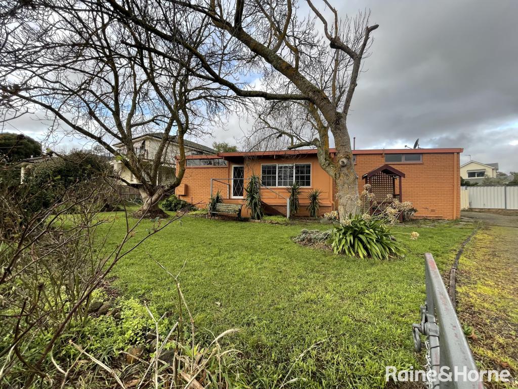 2 Barton St, Kyneton, VIC 3444