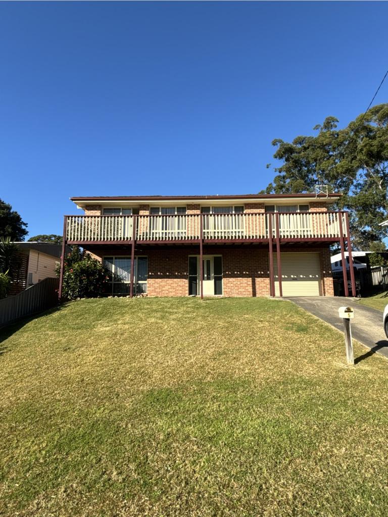 5 Virgo Pl, Narrawallee, NSW 2539