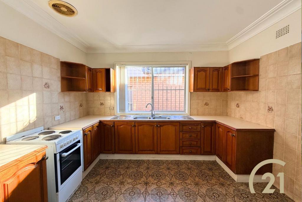 75 Earl St, Canley Heights, NSW 2166