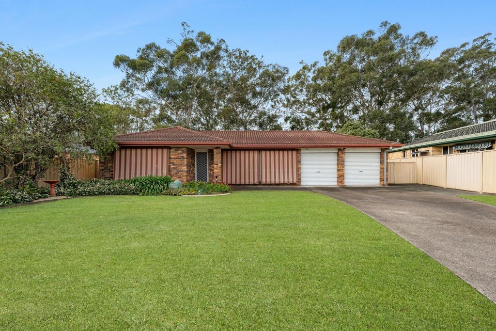 10 BARRINGTON PL, RAYMOND TERRACE, NSW 2324