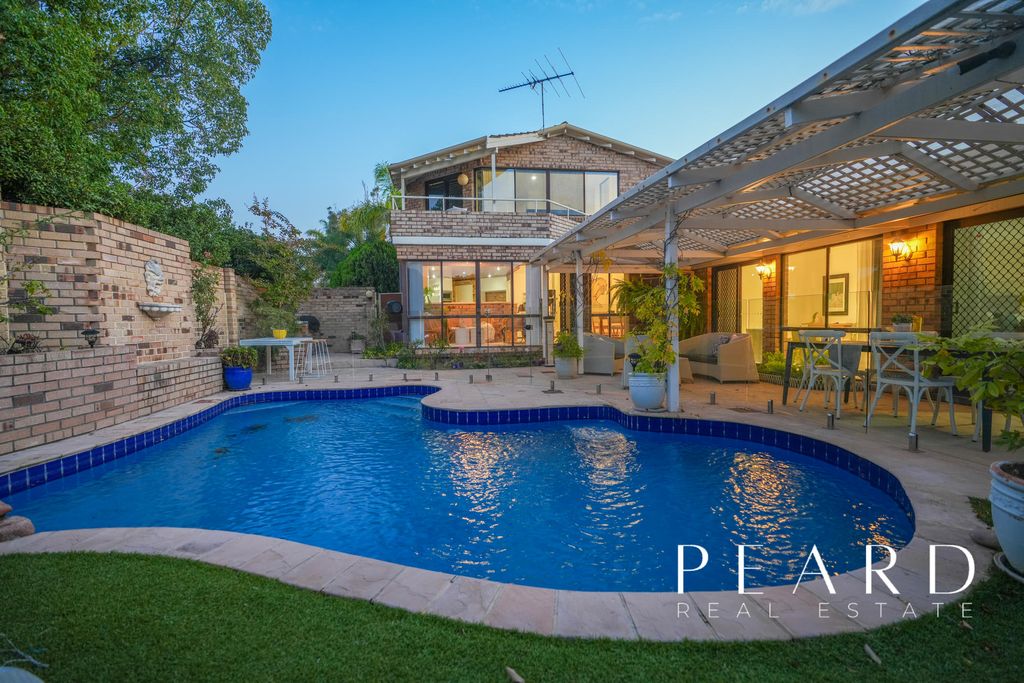 56 Sycamore Dr, Duncraig, WA 6023