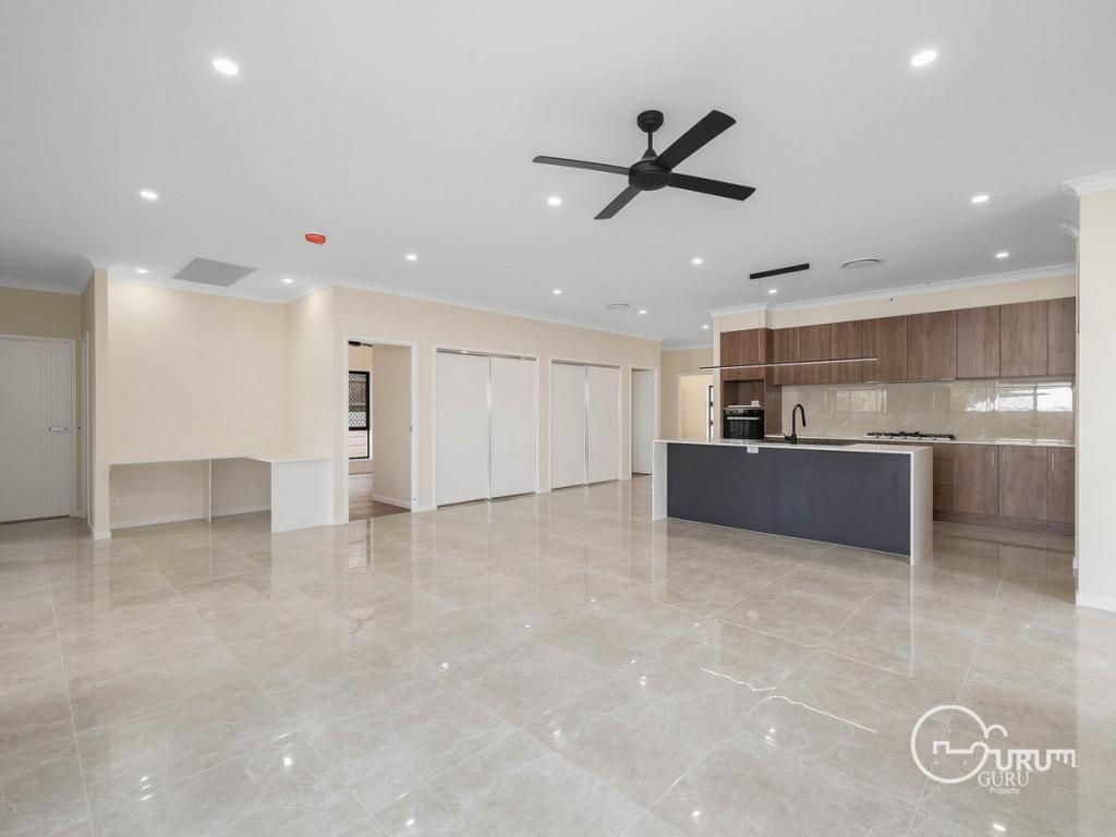 12 BARHAM WAY, SPRING MOUNTAIN, QLD 4300