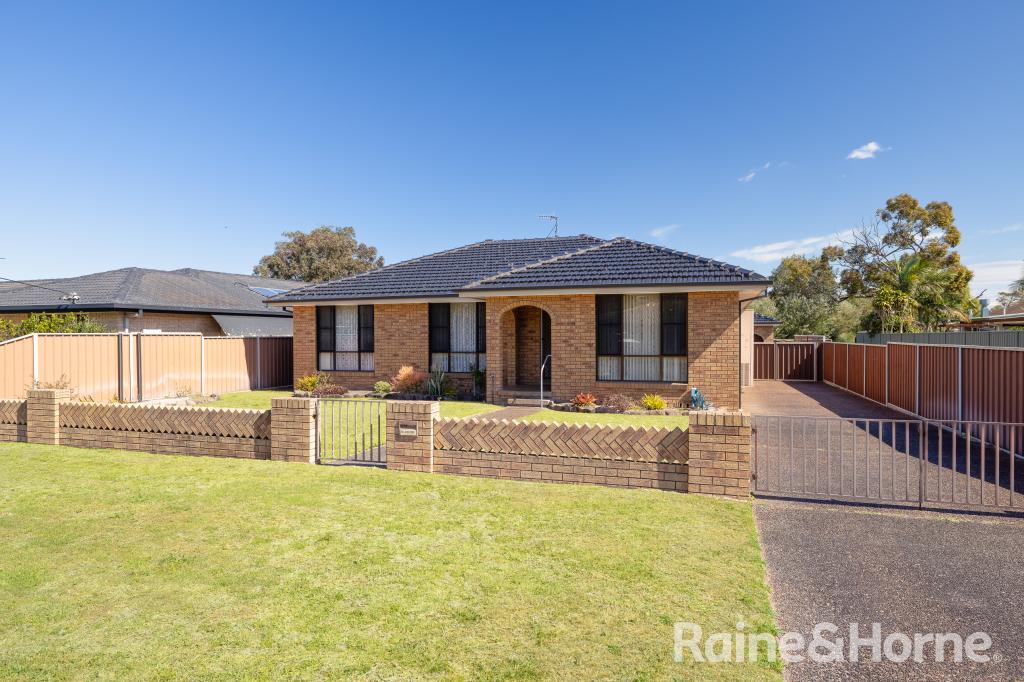 110 Clemenceau Cres, Tanilba Bay, NSW 2319