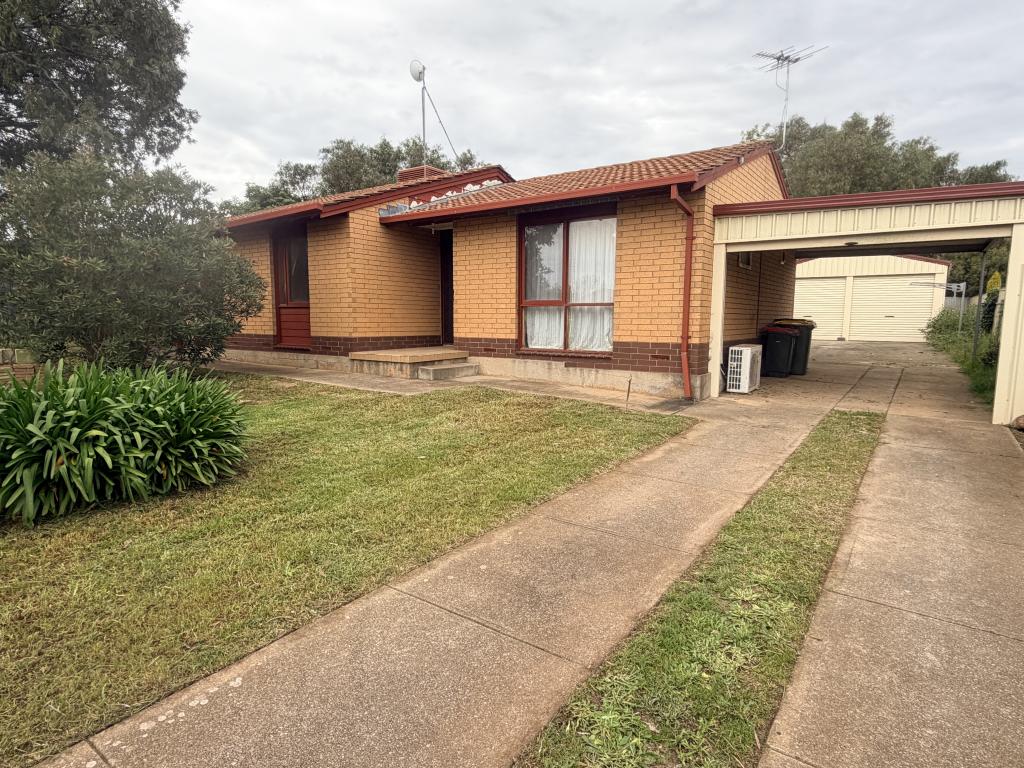 18 SEEGER DR, MORPHETT VALE, SA 5162
