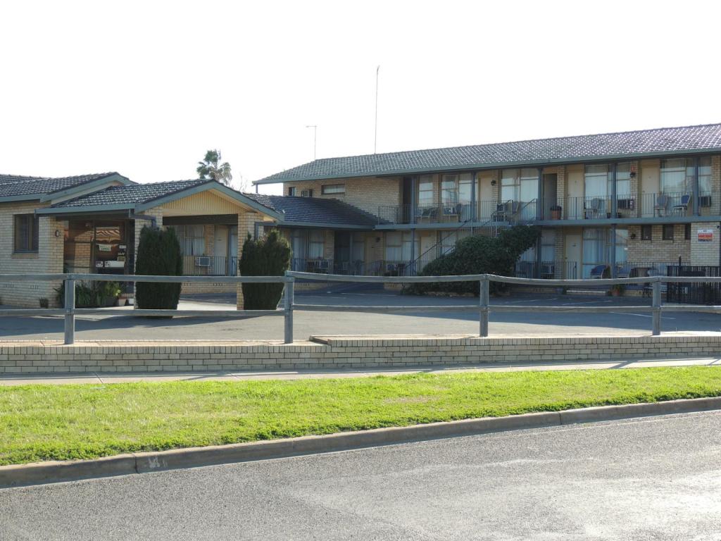 3 Dowling St, Forbes, NSW 2871