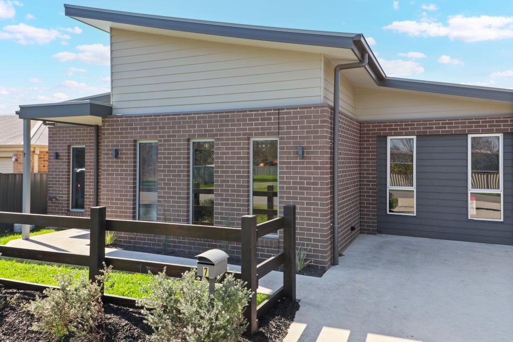 7 Station St, Mansfield, VIC 3722