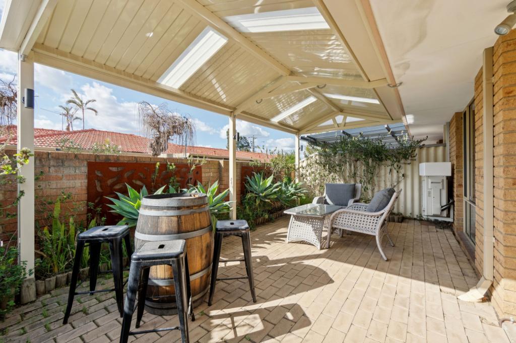 3/2 BLAND PL, BEECHBORO, WA 6063