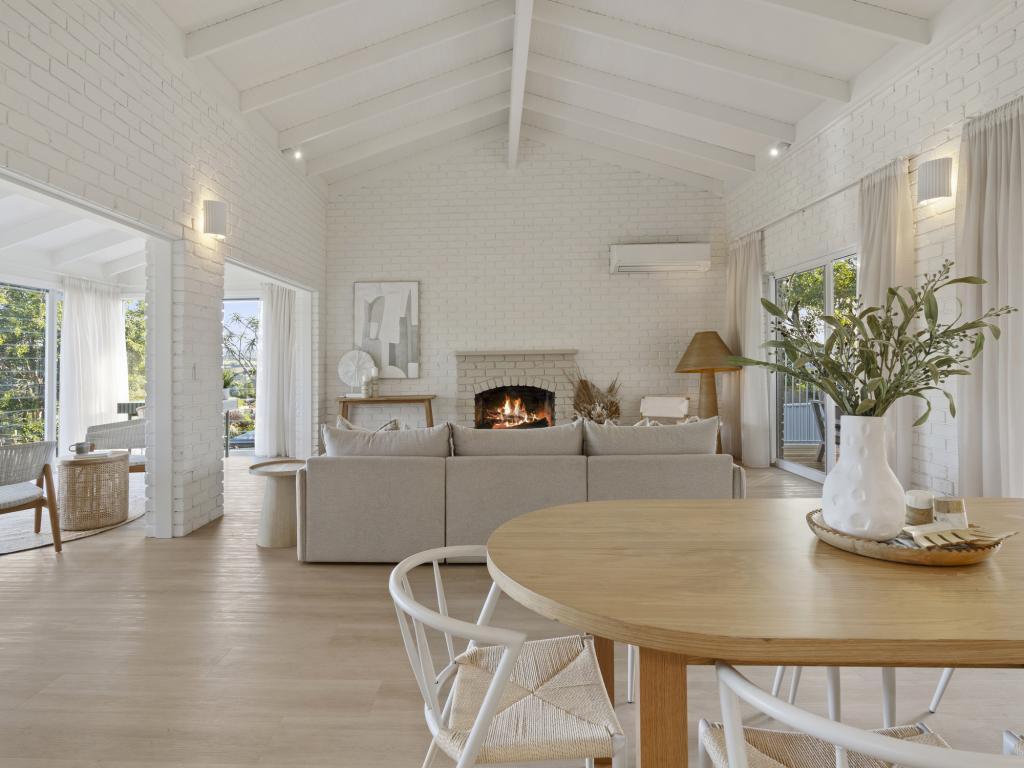 12 COOLABAH CT, BANORA POINT, NSW 2486