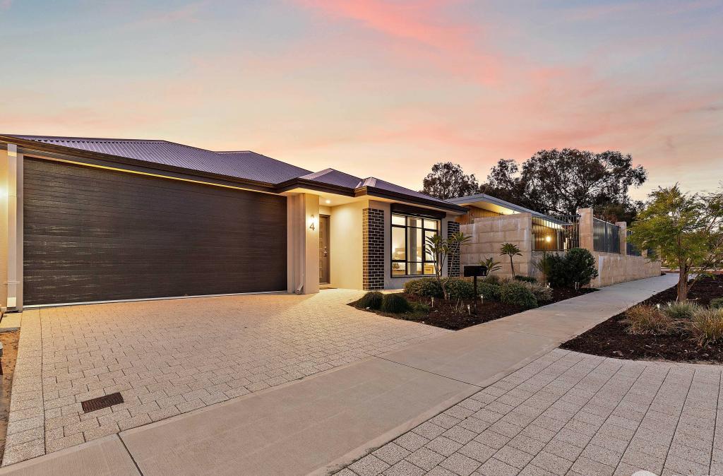 4 Trinity Way, Wellard, WA 6170