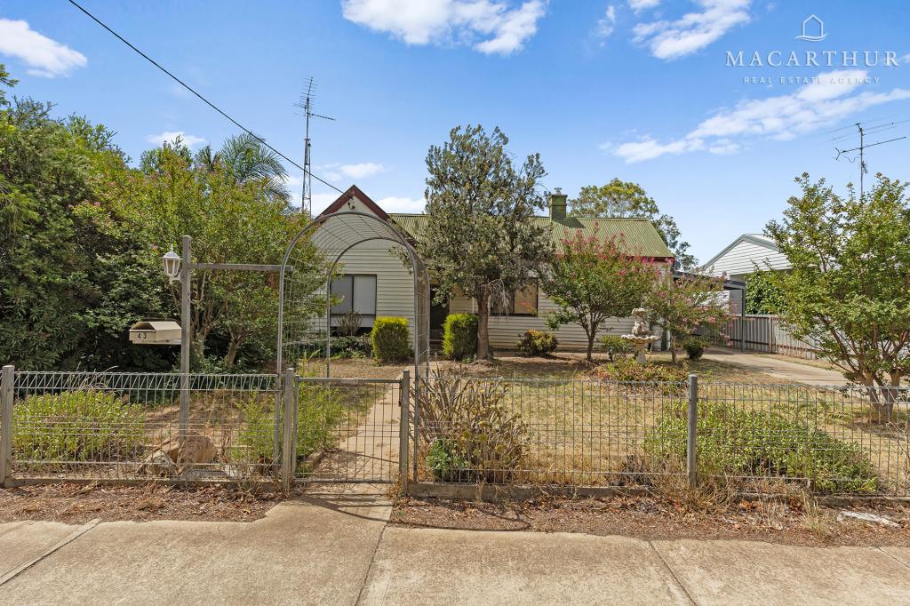 43 Green St, Lockhart, NSW 2656