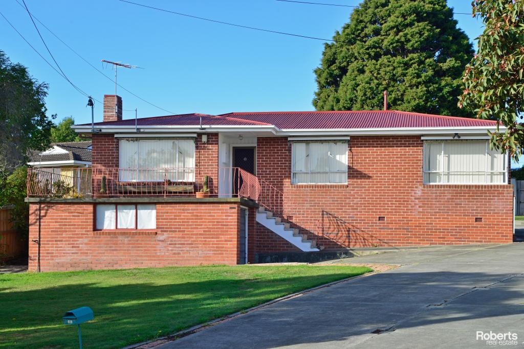 31 Dempster St, Claremont, TAS 7011
