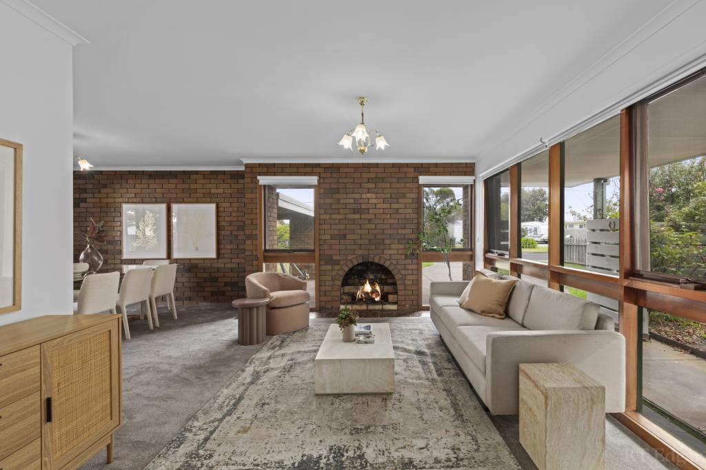 31 NARVIK AVE, ST LEONARDS, VIC 3223