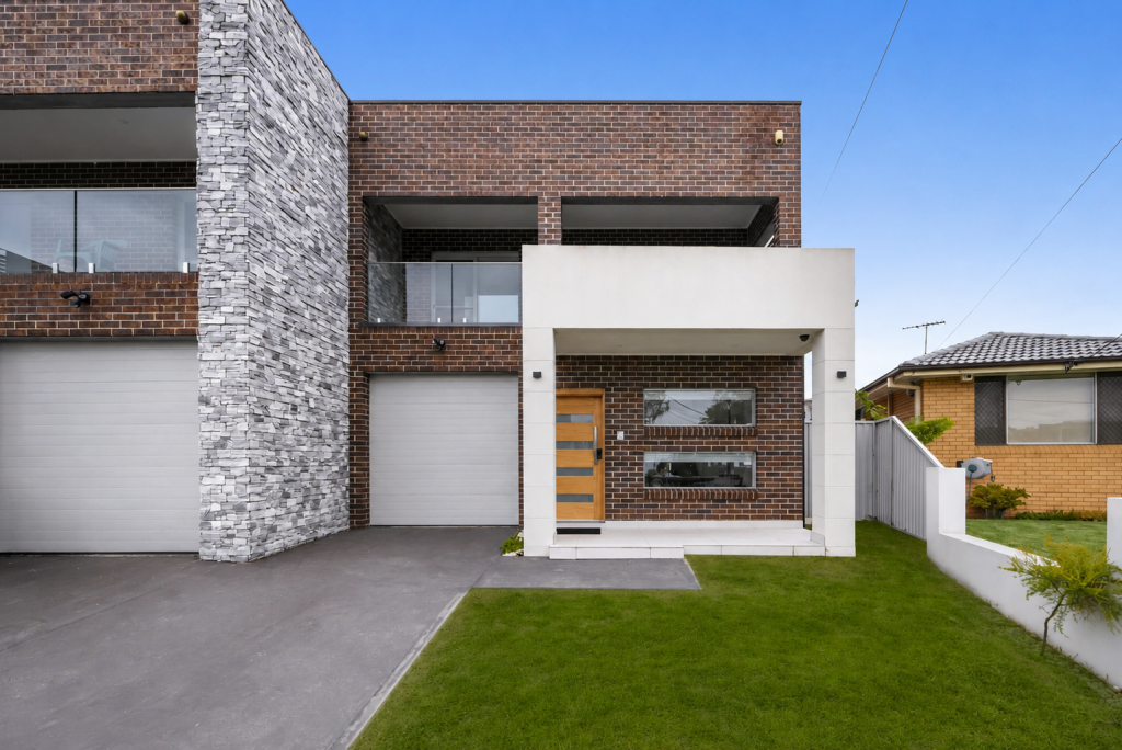 16 Grieve Cres, Milperra, NSW 2214