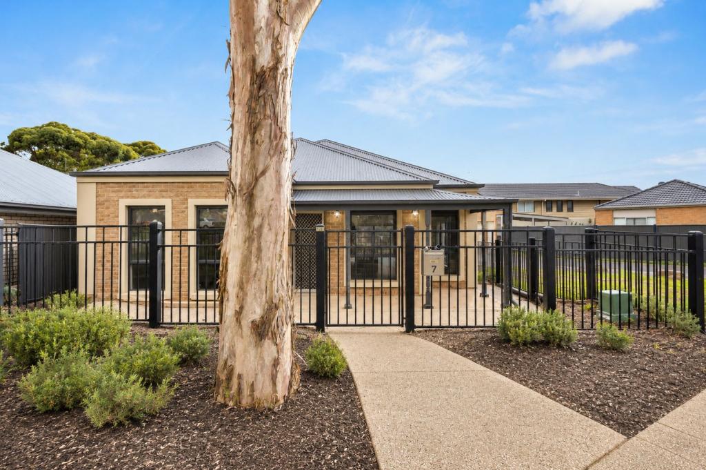 7 WOODHAVEN WALK, BLAKEVIEW, SA 5114