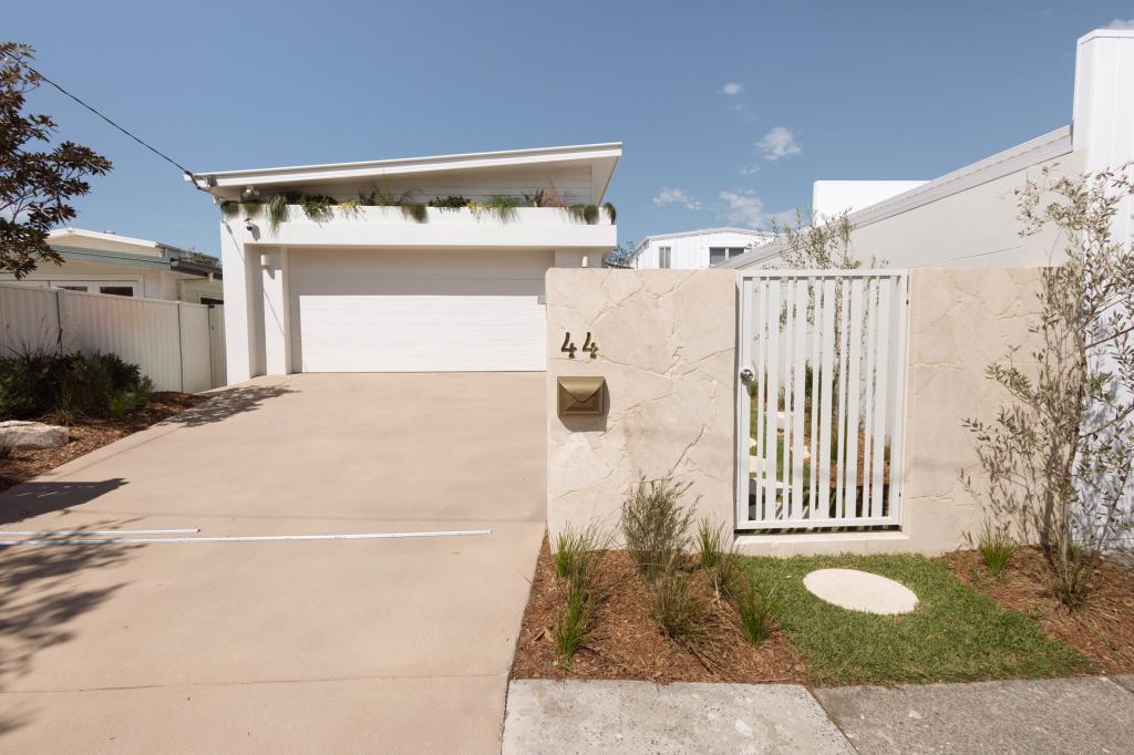 44 Seventh Ave, Palm Beach, QLD 4221