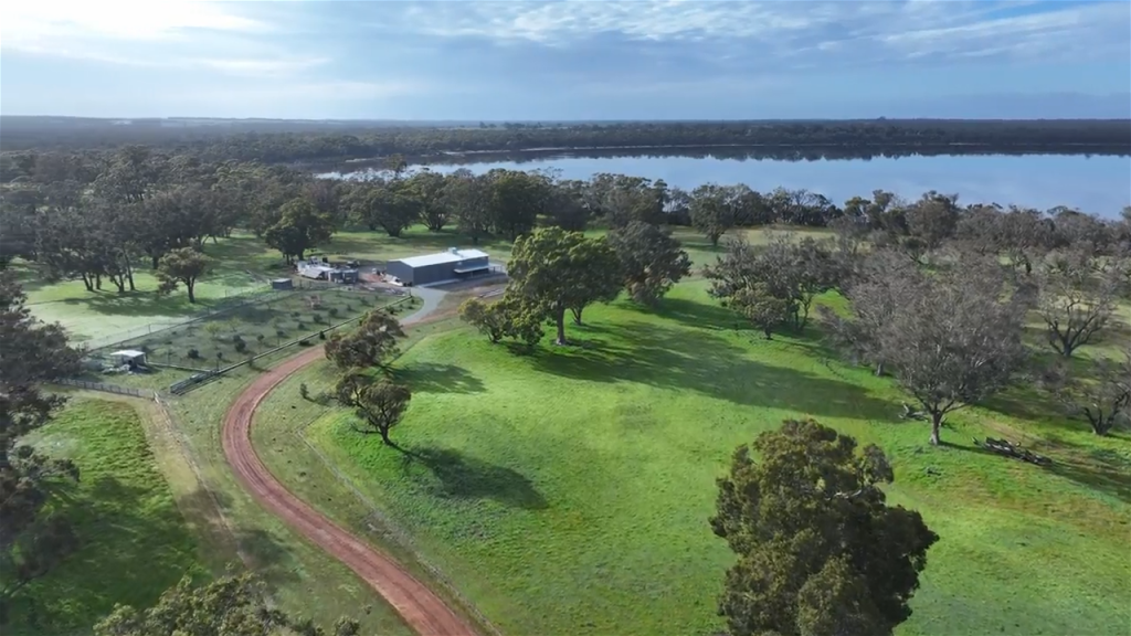 594 Poorrarecup Rd, Frankland River, WA 6396