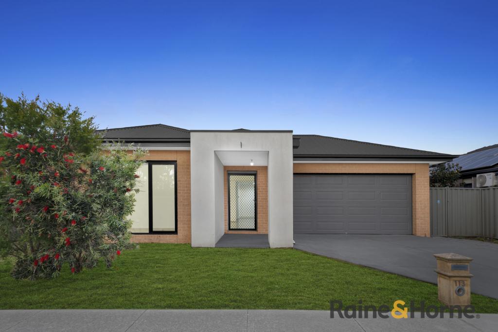 113 Lineham Dr, Cranbourne East, VIC 3977