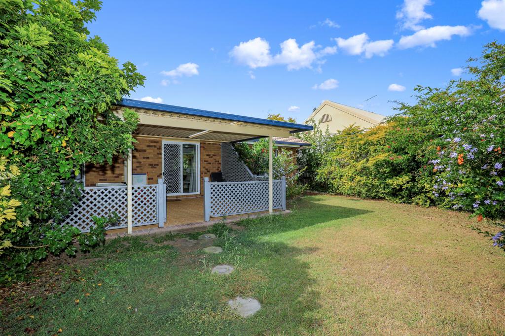 26 SHORELINE CRES, BARGARA, QLD 4670