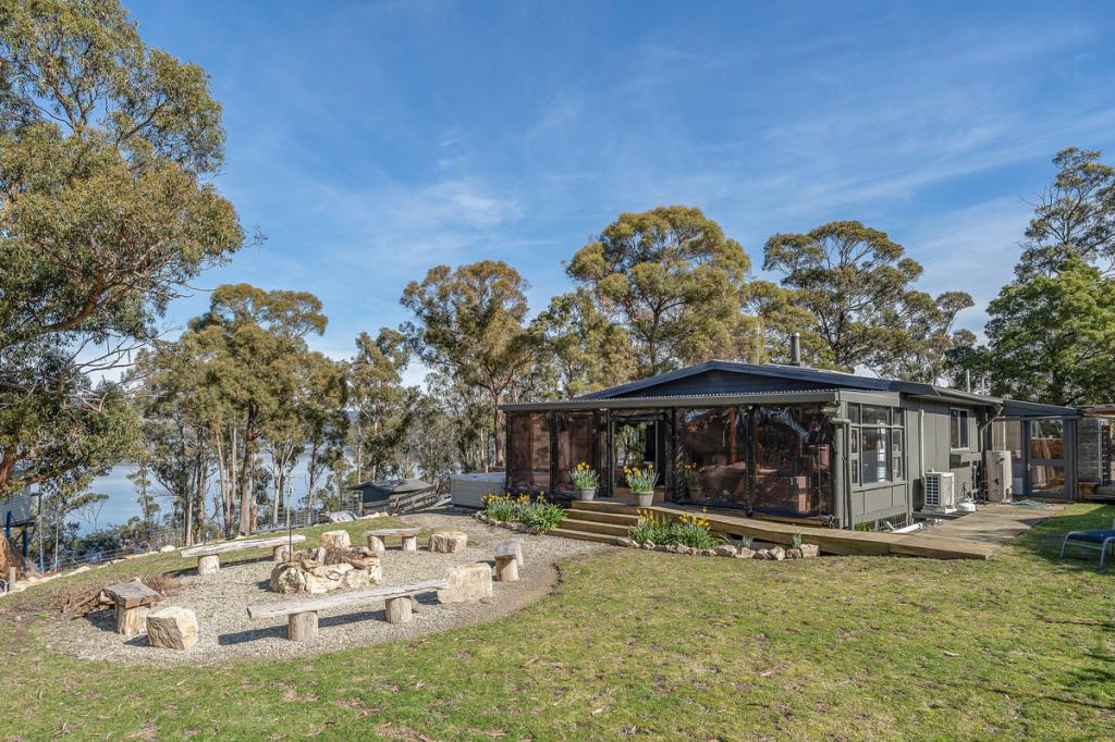 50 Wisbys Rd, North Bruny, TAS 7150