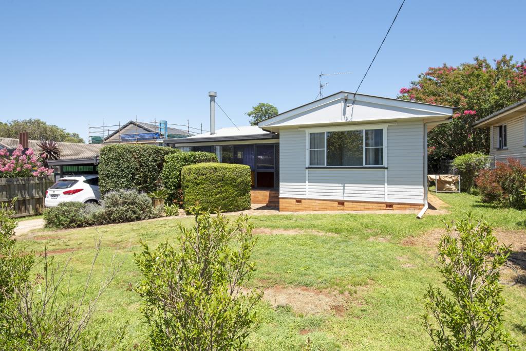 61 High St, Rangeville, QLD 4350