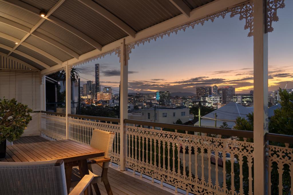 13 Teneriffe Dr, Teneriffe, QLD 4005