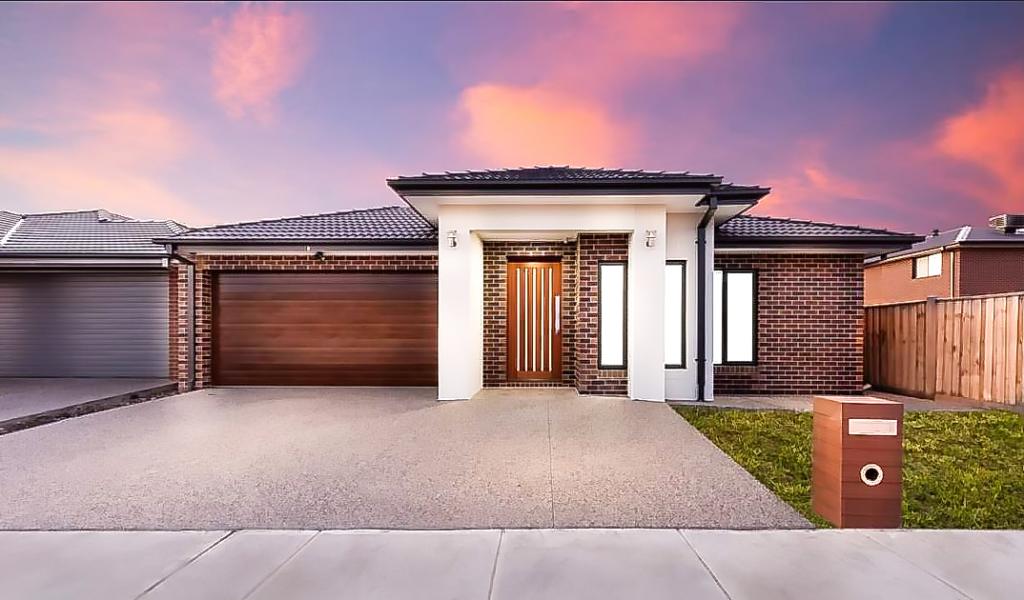 22 LANGFORD RD, DONNYBROOK, VIC 3064