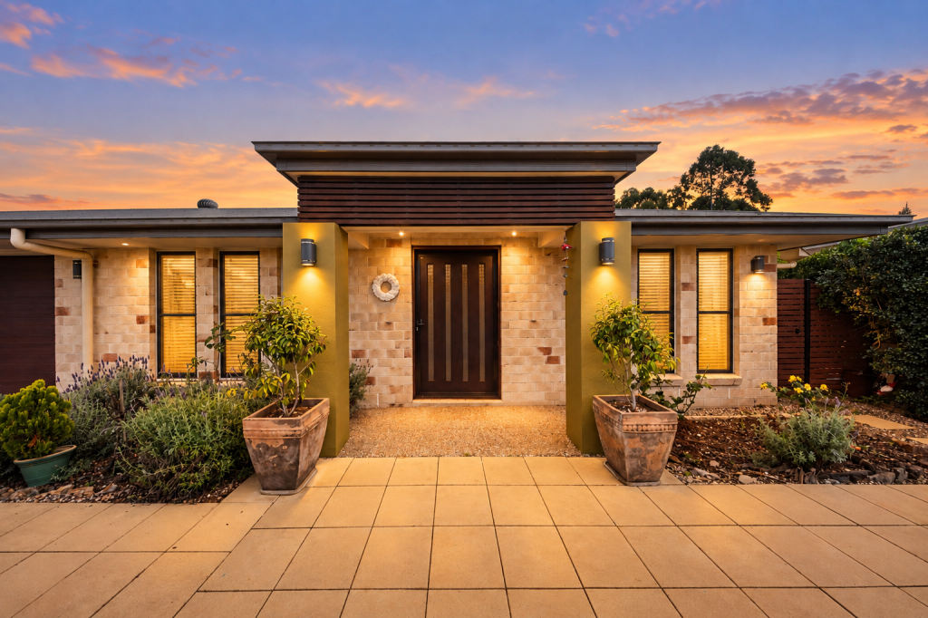 50 MALLEE CCT, MOGGILL, QLD 4070