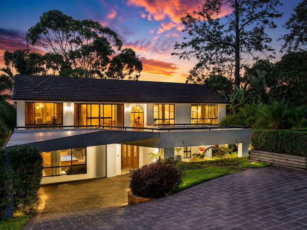 60 Gal Cres, Moorebank, NSW 2170