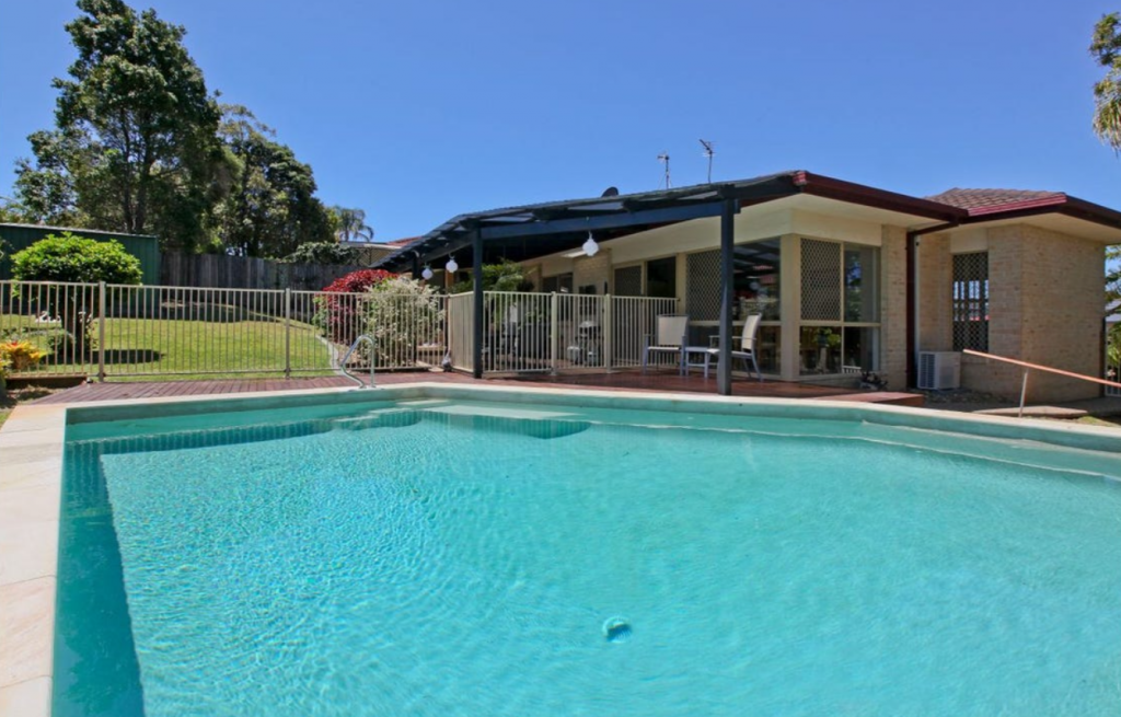 6 Weiskoph Ct, Parkwood, QLD 4214
