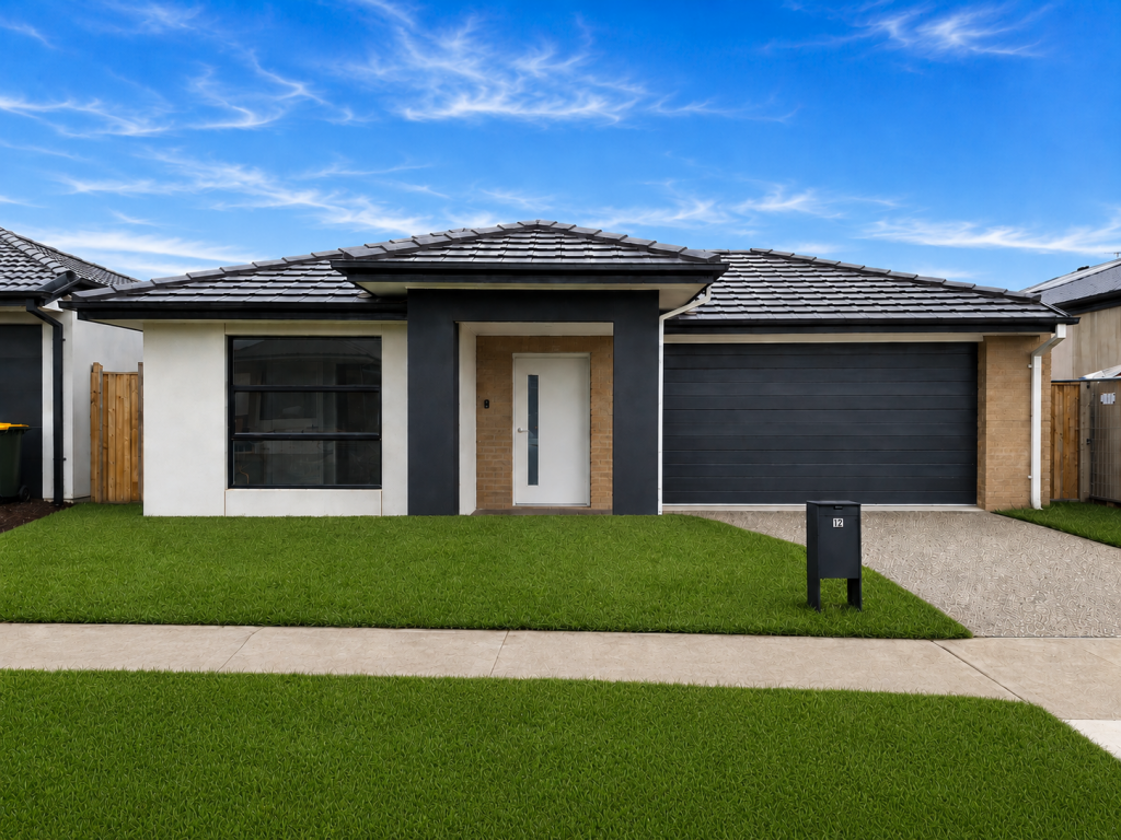 12 Pickering Cres, Lara, VIC 3212