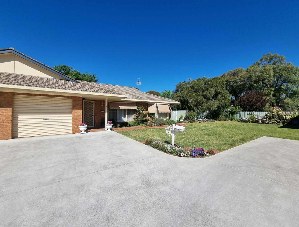 4/32-34 Warraderry St, Grenfell, NSW 2810