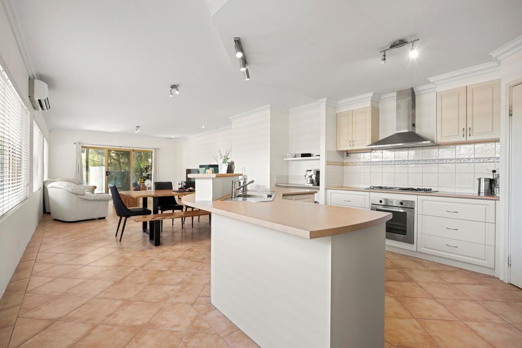 26 Evella Cove, Lakelands, WA 6180