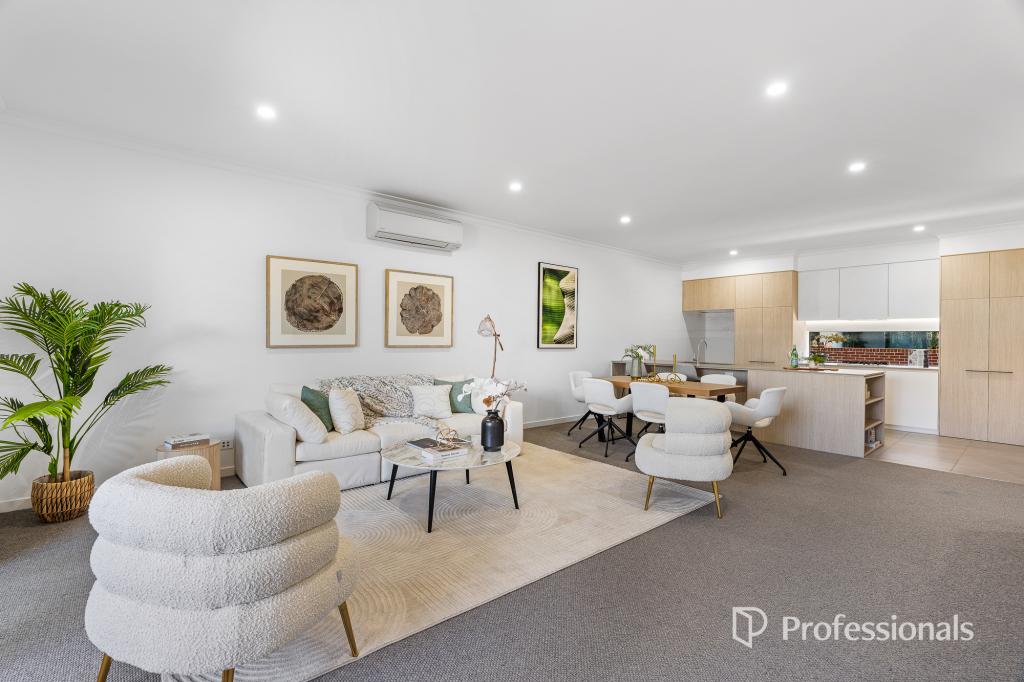 19 Celeste Walk, Clayton South, VIC 3169