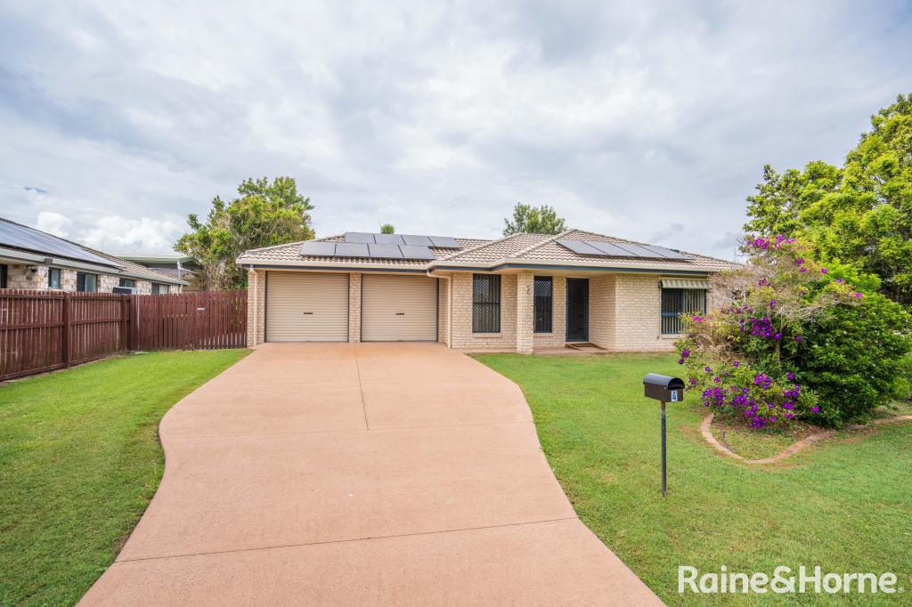 4 PEMBRIDGE CCT, URRAWEEN, QLD 4655