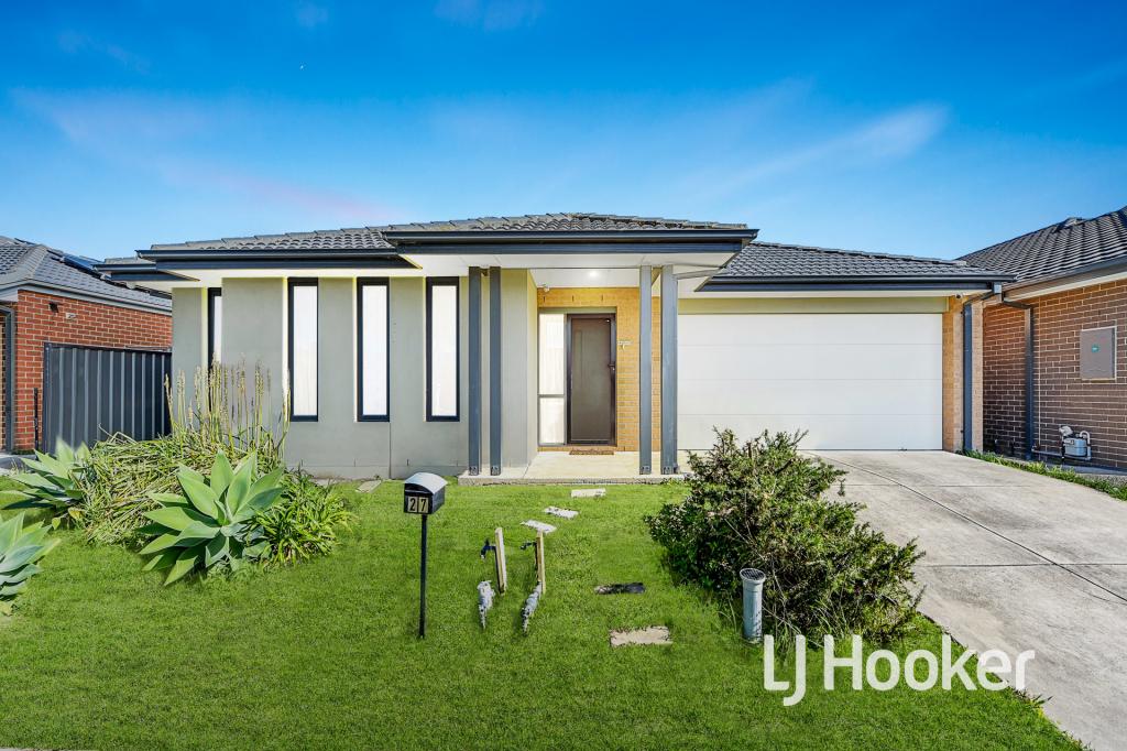 27 MARWEDEL AVE, CLYDE NORTH, VIC 3978