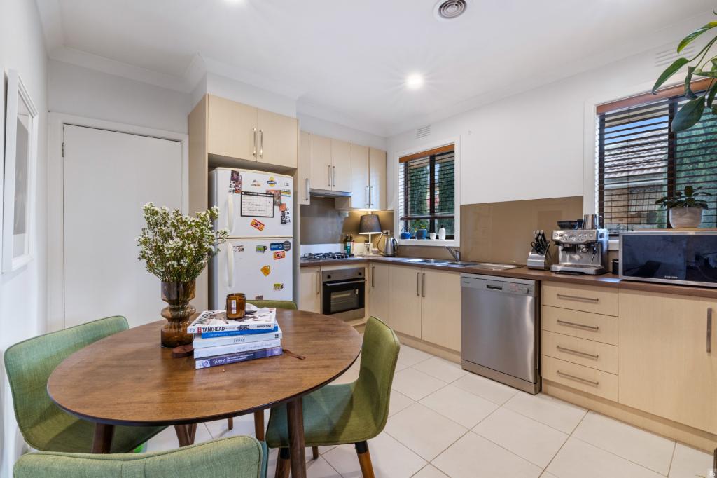147 Boldrewood Pde, Reservoir, VIC 3073