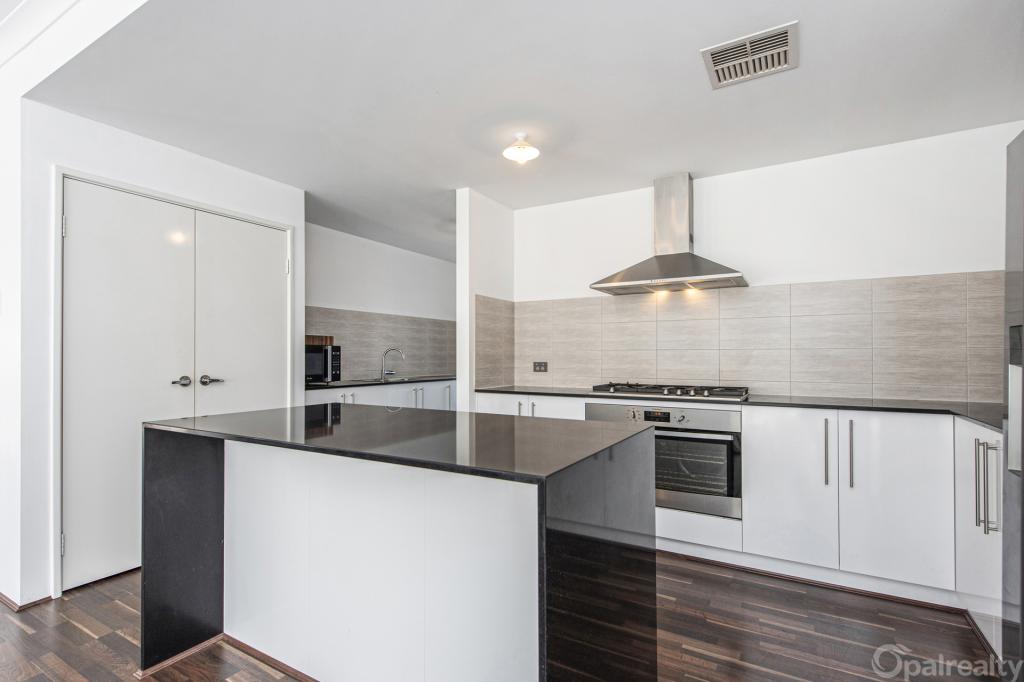 7 Barnong Rd, Golden Bay, WA 6174