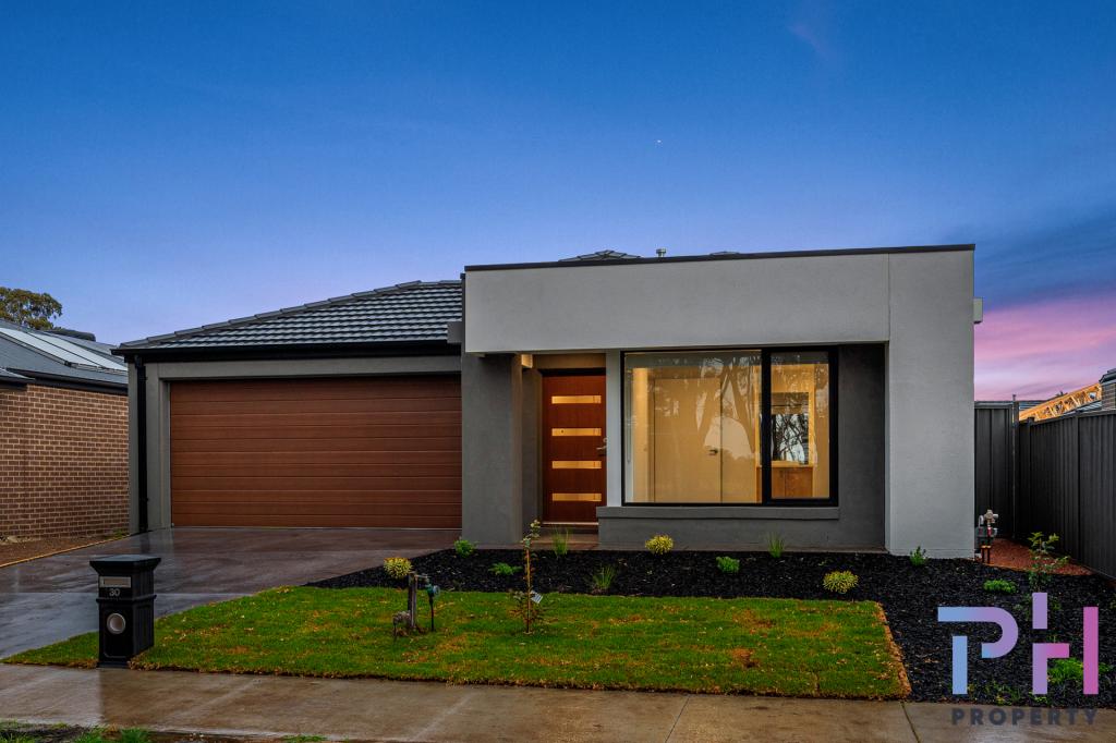 30 Boldiston Cres, Huntly, VIC 3551
