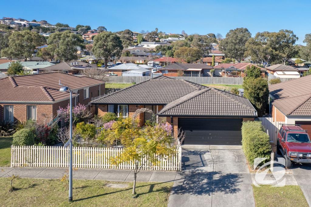 34 Parman Ave, Pakenham, VIC 3810