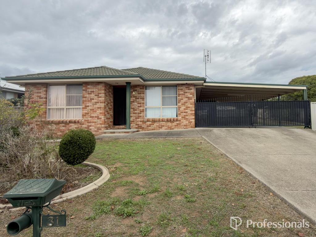 31 Wallamoul St, Oxley Vale, NSW 2340