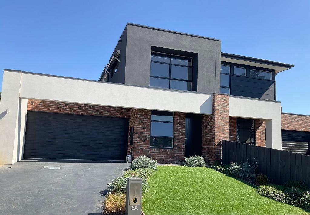 5a Jacqueline Cl, Werribee, VIC 3030