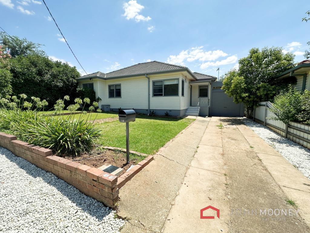 13 Marconi St, Kooringal, NSW 2650
